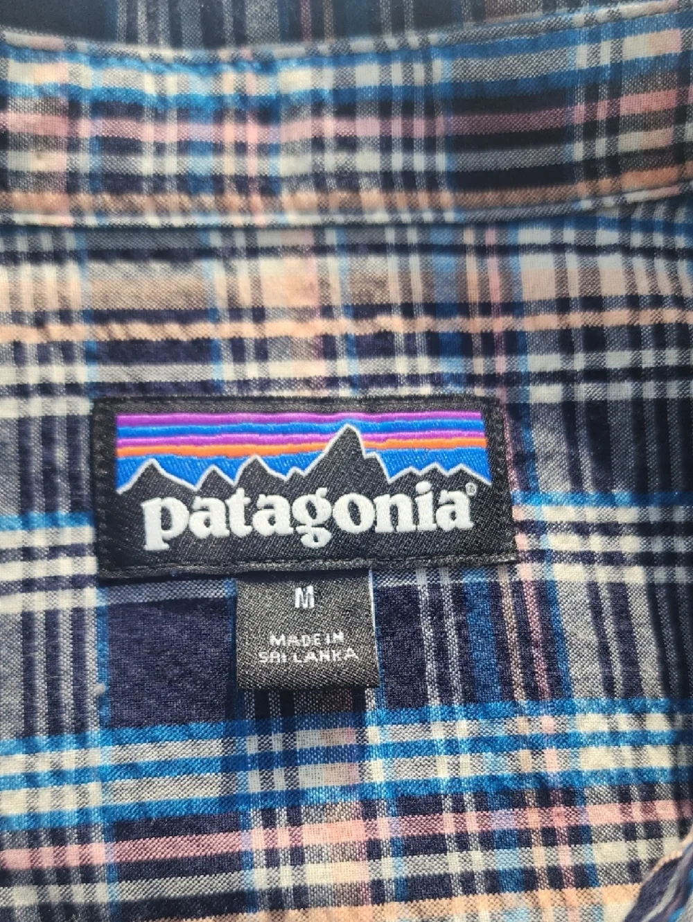 Patagonia Men's Short-Sleeve Plaid Button-Down in‎ Blue and Cream